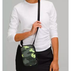 Lululemon Easy Access Crossbody Bag Heritage 365 Camo Neo Mint Multi New